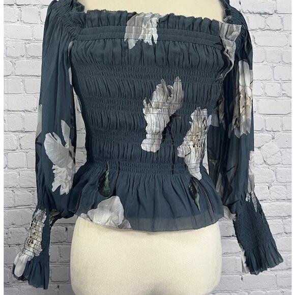 All Saints Lara Cordelia Off Shoulder Smocked Blouse Top Gray Blue Floral Size 4 - Picture 4 of 10